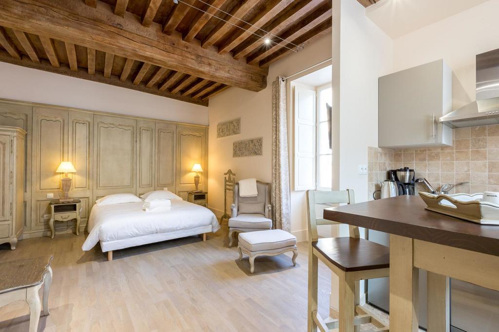 Bed and Breakfast Le Cara Seheiah 1D Beaune  Exterior foto
