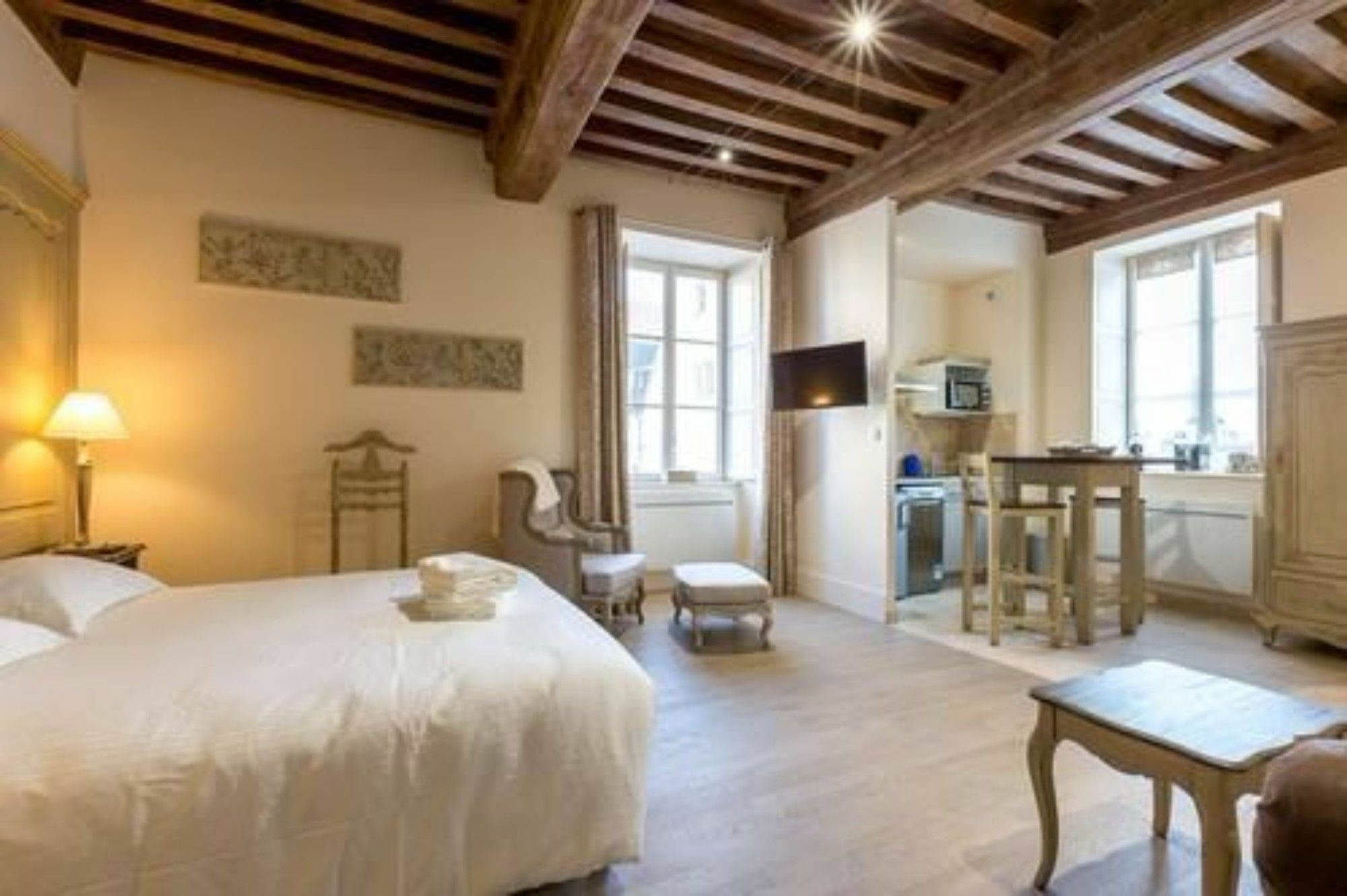 Bed and Breakfast Le Cara Seheiah 1D Beaune  Exterior foto