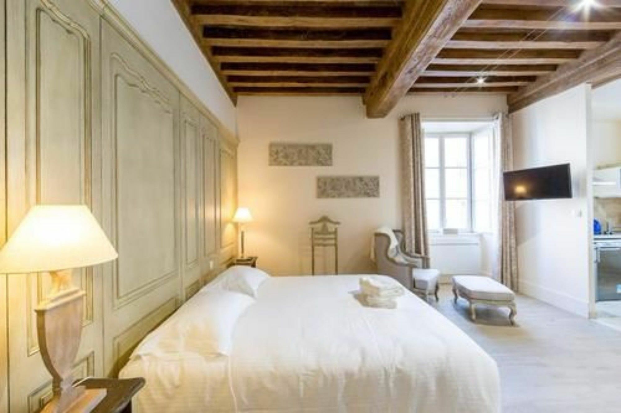 Bed and Breakfast Le Cara Seheiah 1D Beaune  Exterior foto